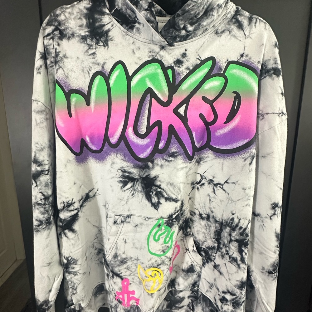 Disney Wicked Hoodie Size Medium
